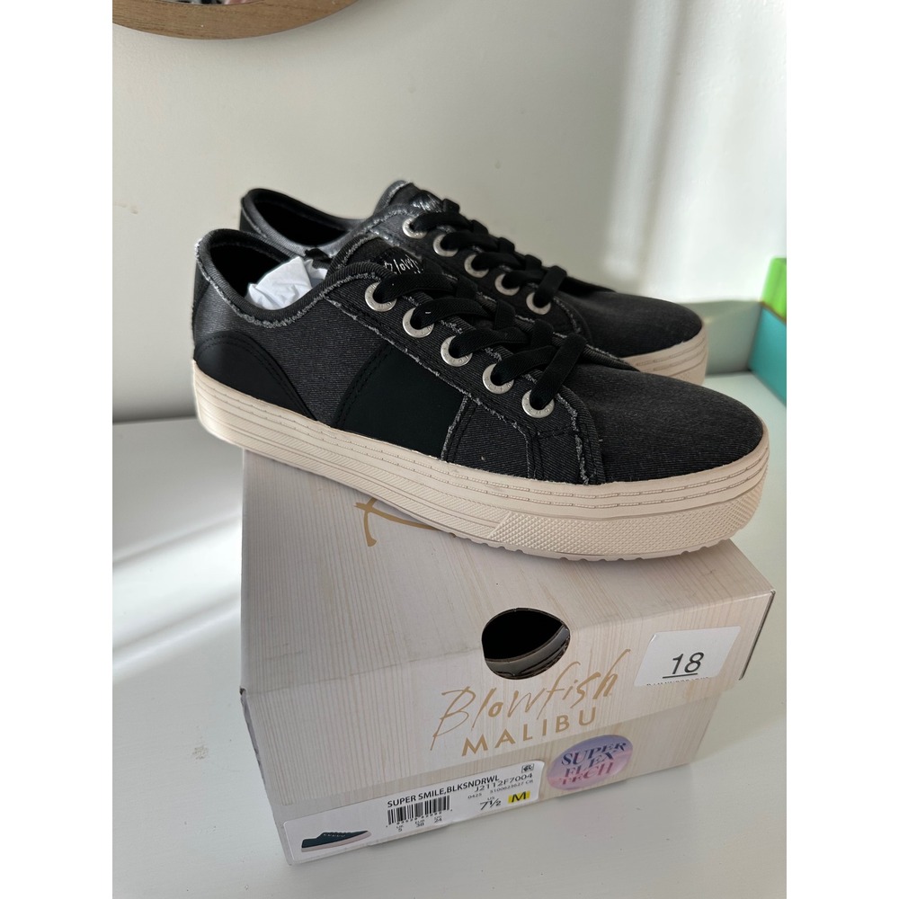 Blowfish Malibu Super Smile Black Canvas Platform Sneakers J2112F7004 Womens 7.5
